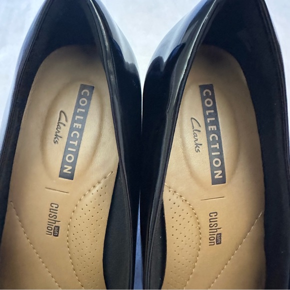 Clarks Classic black patent 1/2 inch platform pumps size 8. - Picture 5 of 6